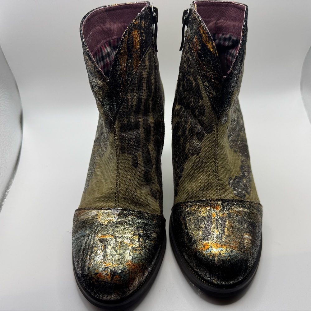 L'ATISTE Multicolor Ankle Boots - Picture 5 of 9